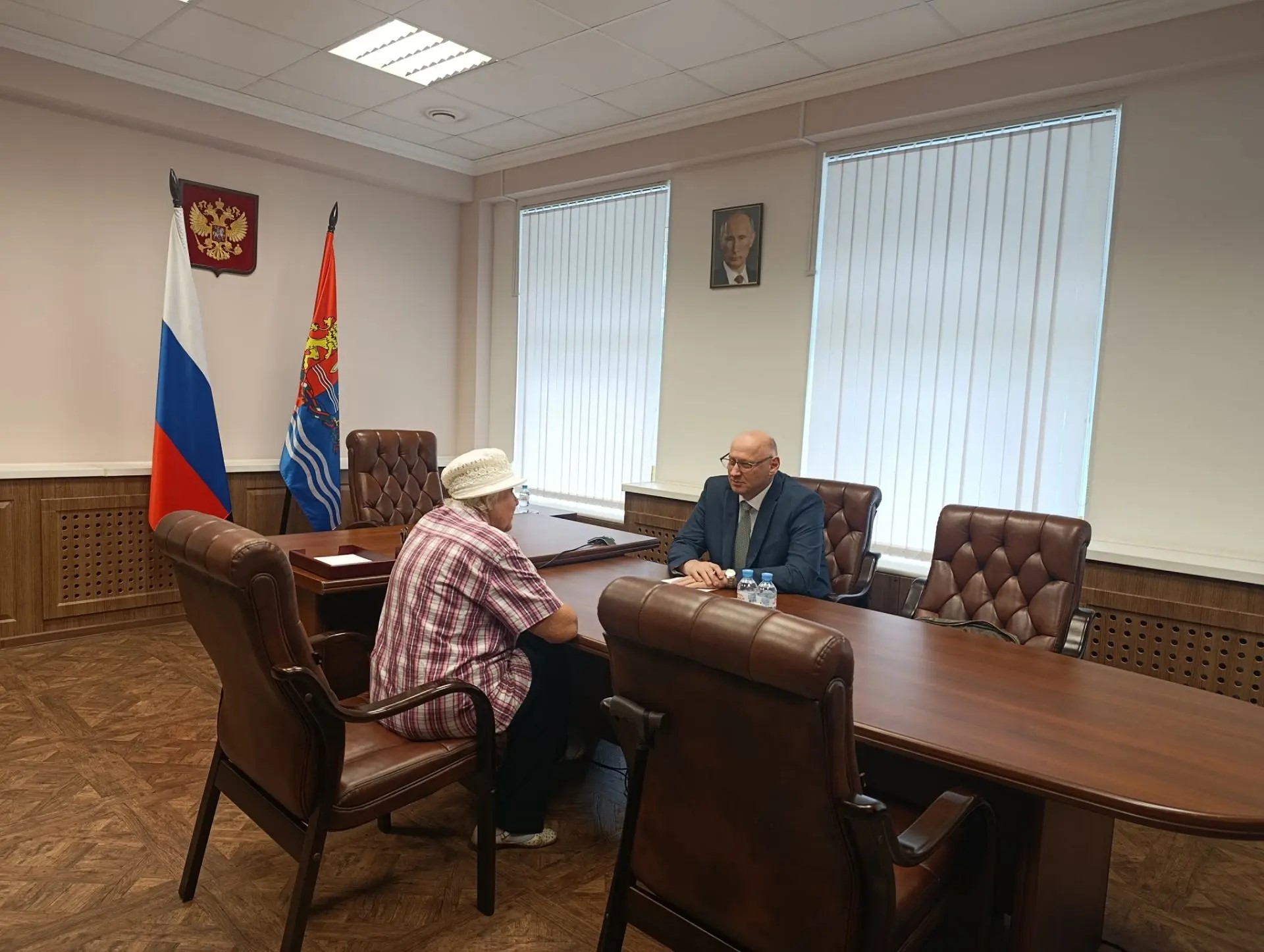Врио руководителя Территориального органа Росздравнадзора по Ивановской области и Владимирской области провел приём граждан 