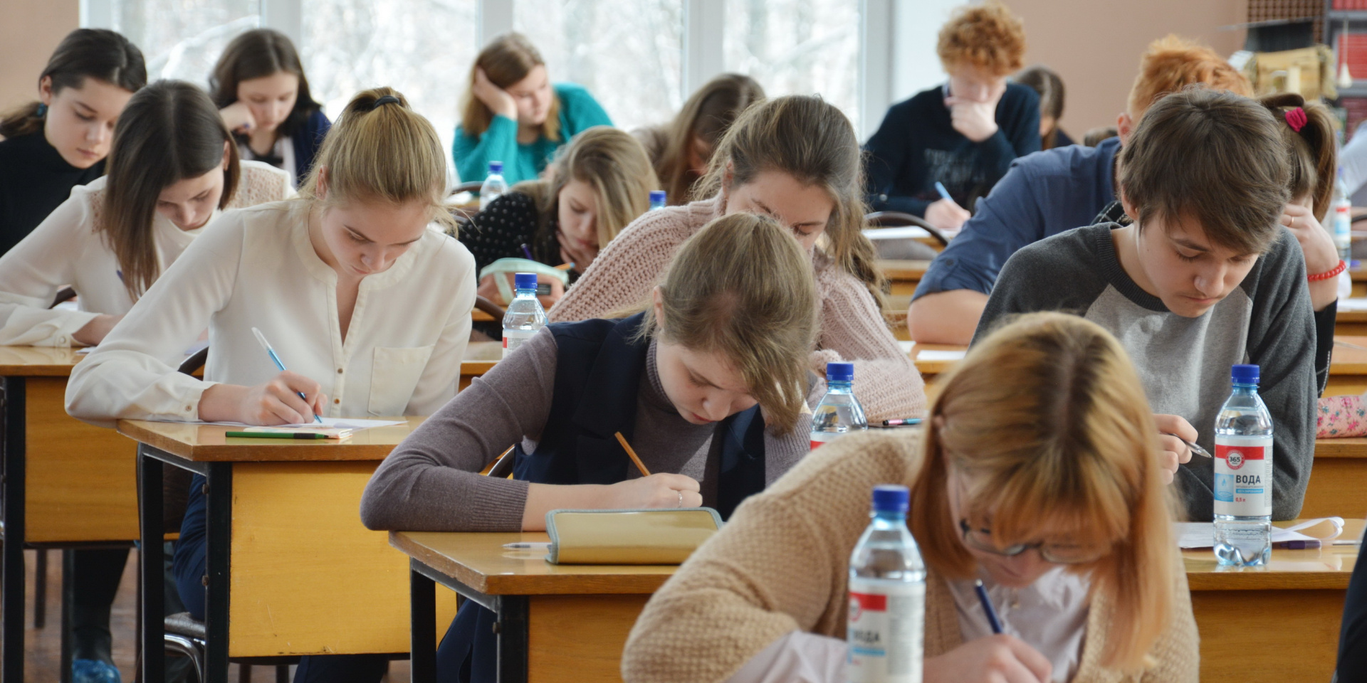 Некоторые учащиеся 10 классов. Фото морткинская сош. Учащиеся 10 класса. Некоторые учащиеся 10 классов. Школьный класс с учениками старших классов.