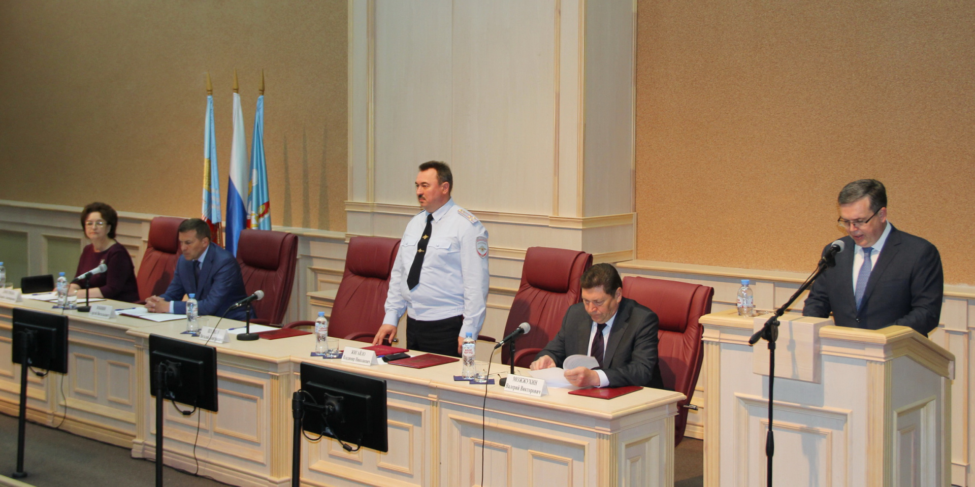 Управление миграции иваново. Управление миграции иваново. Специалист-эксперт отдела иммиграционного контроля. Иваново ул колотилова 25. Управление миграции иваново.